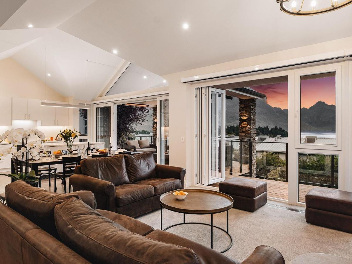 Stonehill Villa - 5 Bed Villa