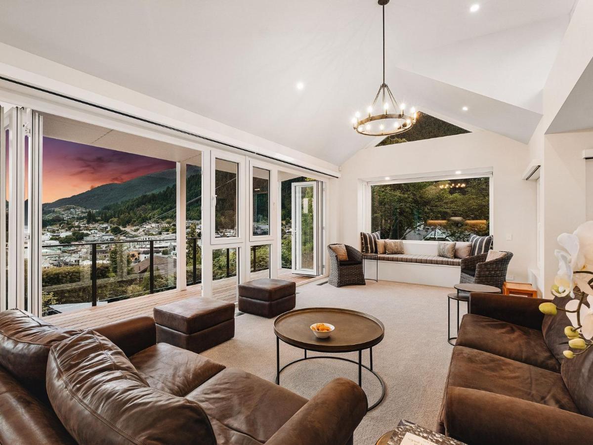 Villa Stonehill Villa - 5 Bed Queenstown