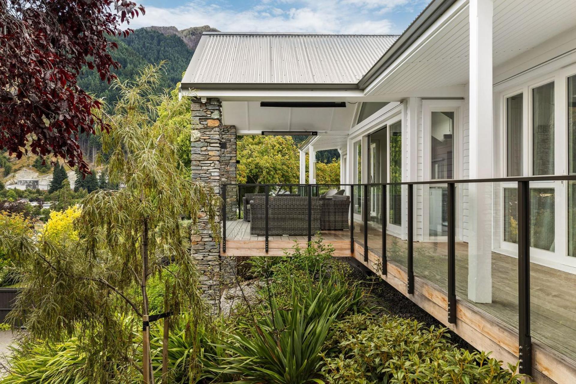 Stonehill Villa - 5 Bed Villa